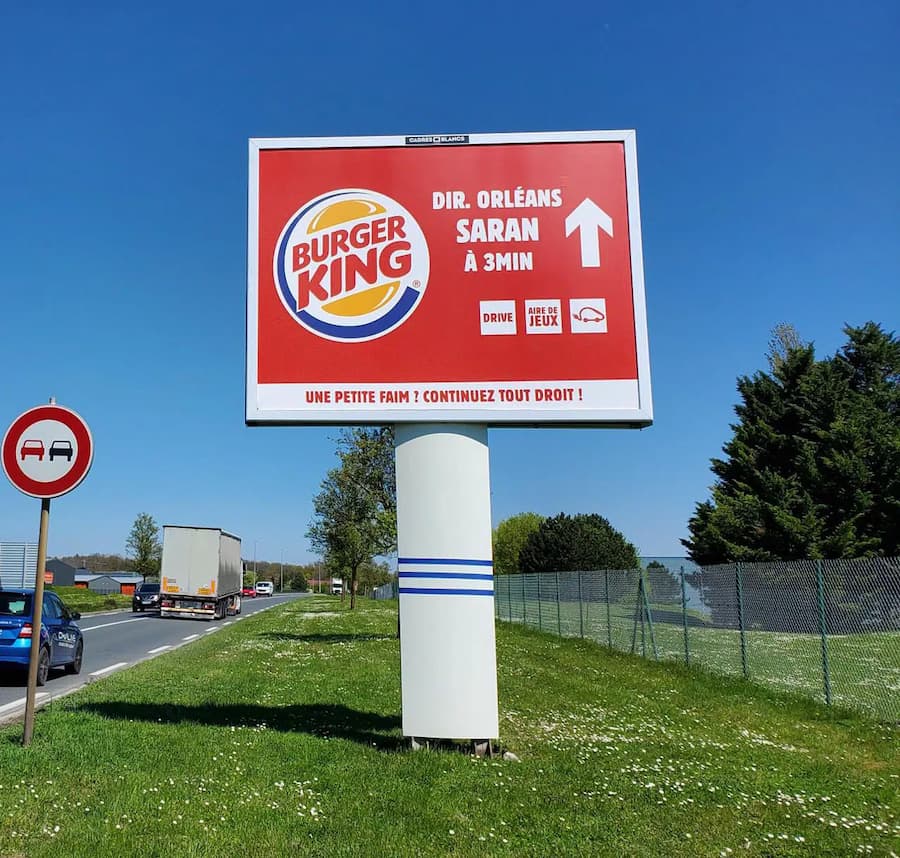 Panneau publicitaire Cadres Blancs